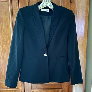 Calvin Klein One-Button Blazer • Size 2. Great quality!